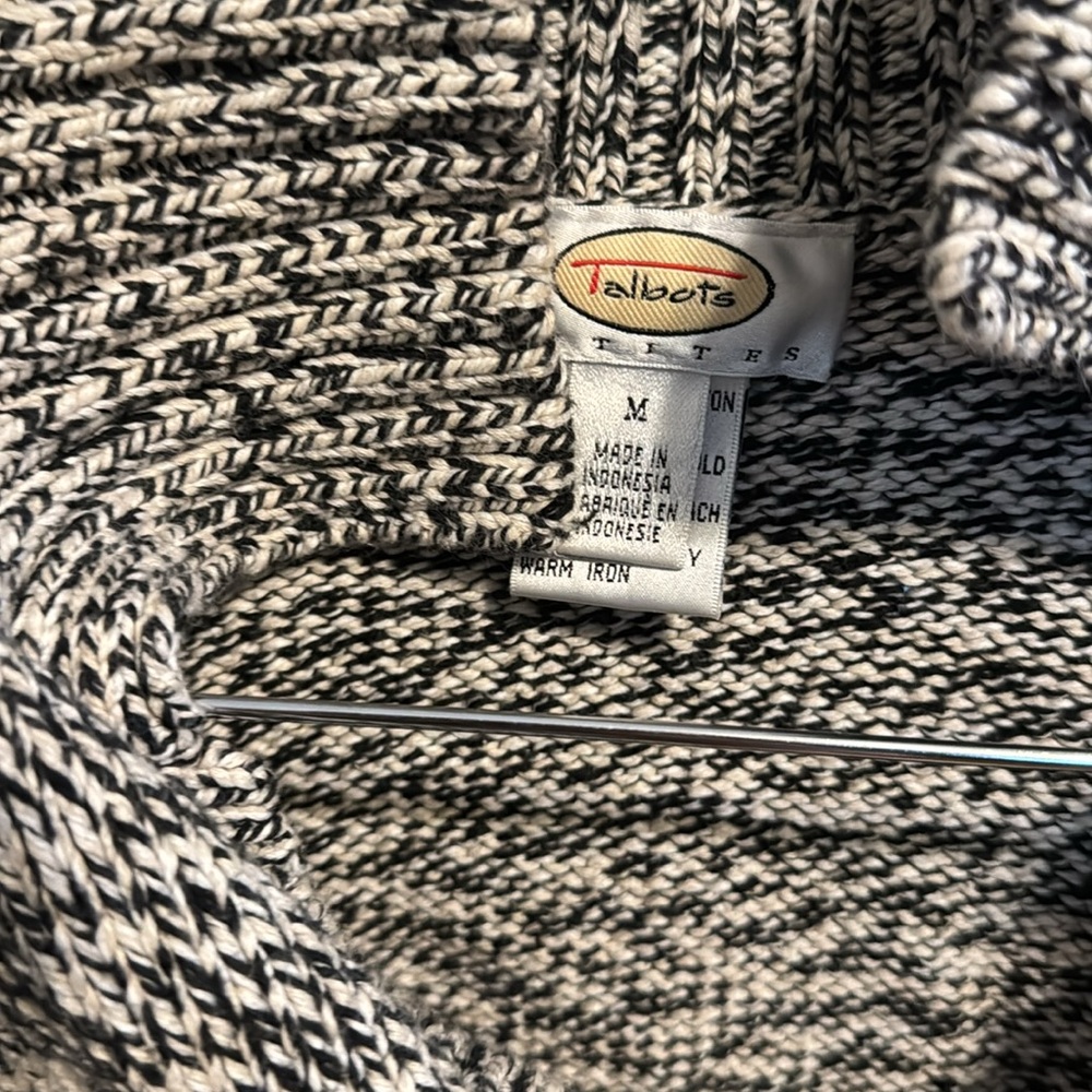 Sweater - Picture 3 of 3